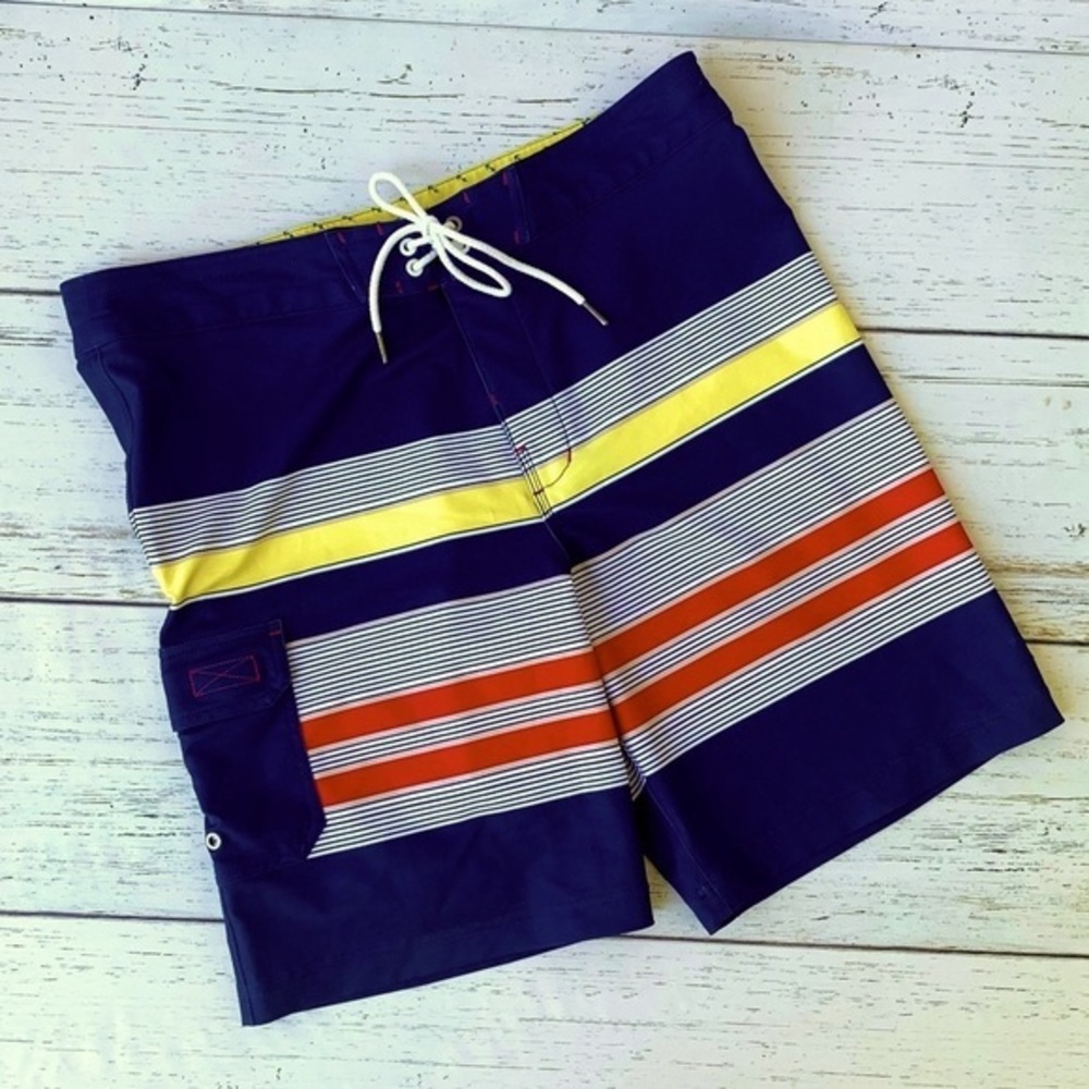 Sperry brand Board and‎ Swim trunks, Size 36 Nautical colors/styling, li…